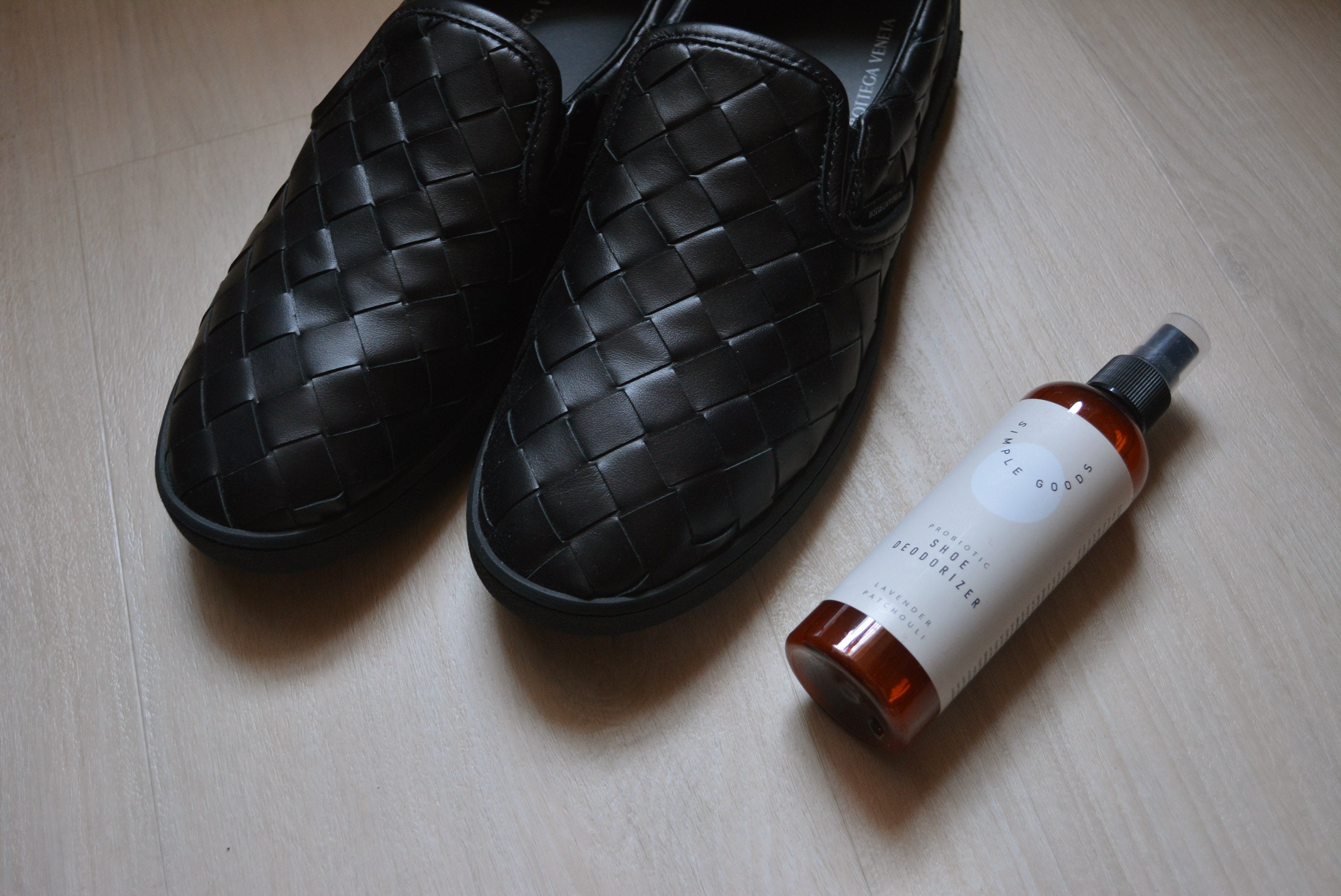 How to Get Rid of Shoe Odour: Shoe Deodoriser for Your Trainers