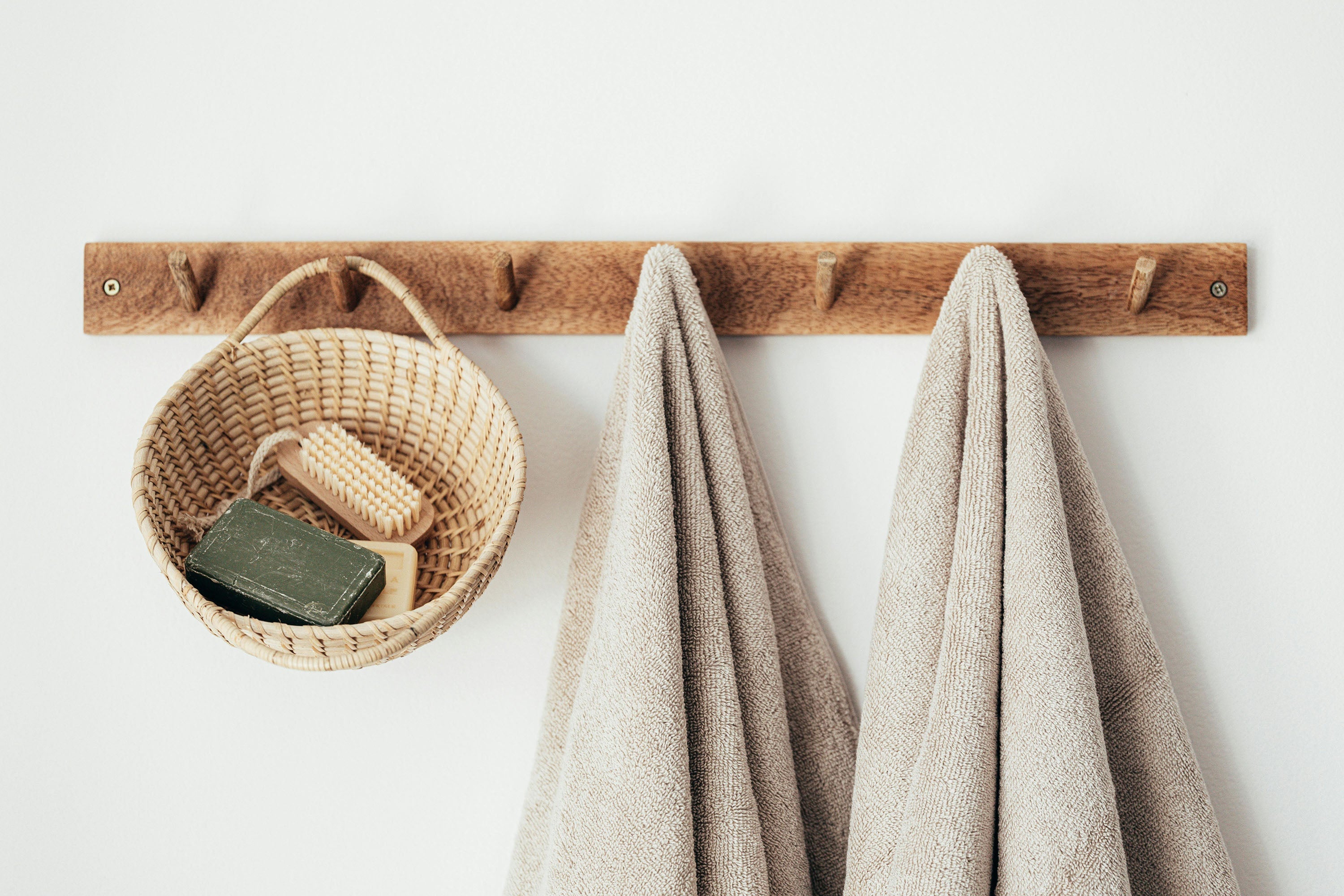 How to Get Towels Soft Again: Easy Tips for Making Towels Fluffy and Fresh