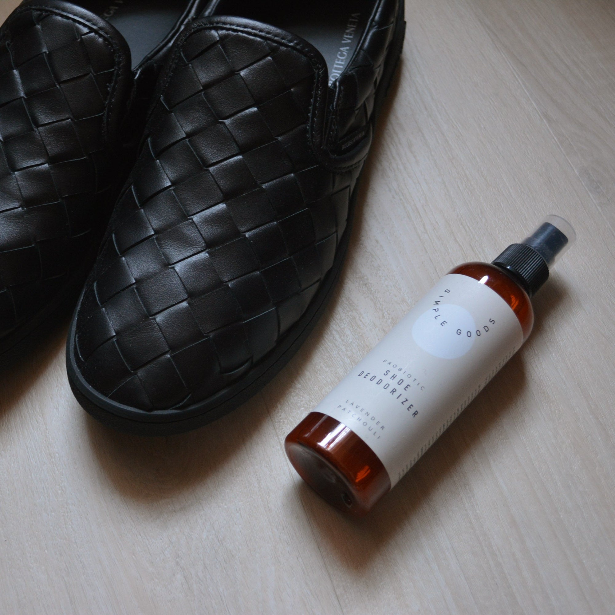 Simple Good | Shoe Deodoriser | Deodorise Shoes